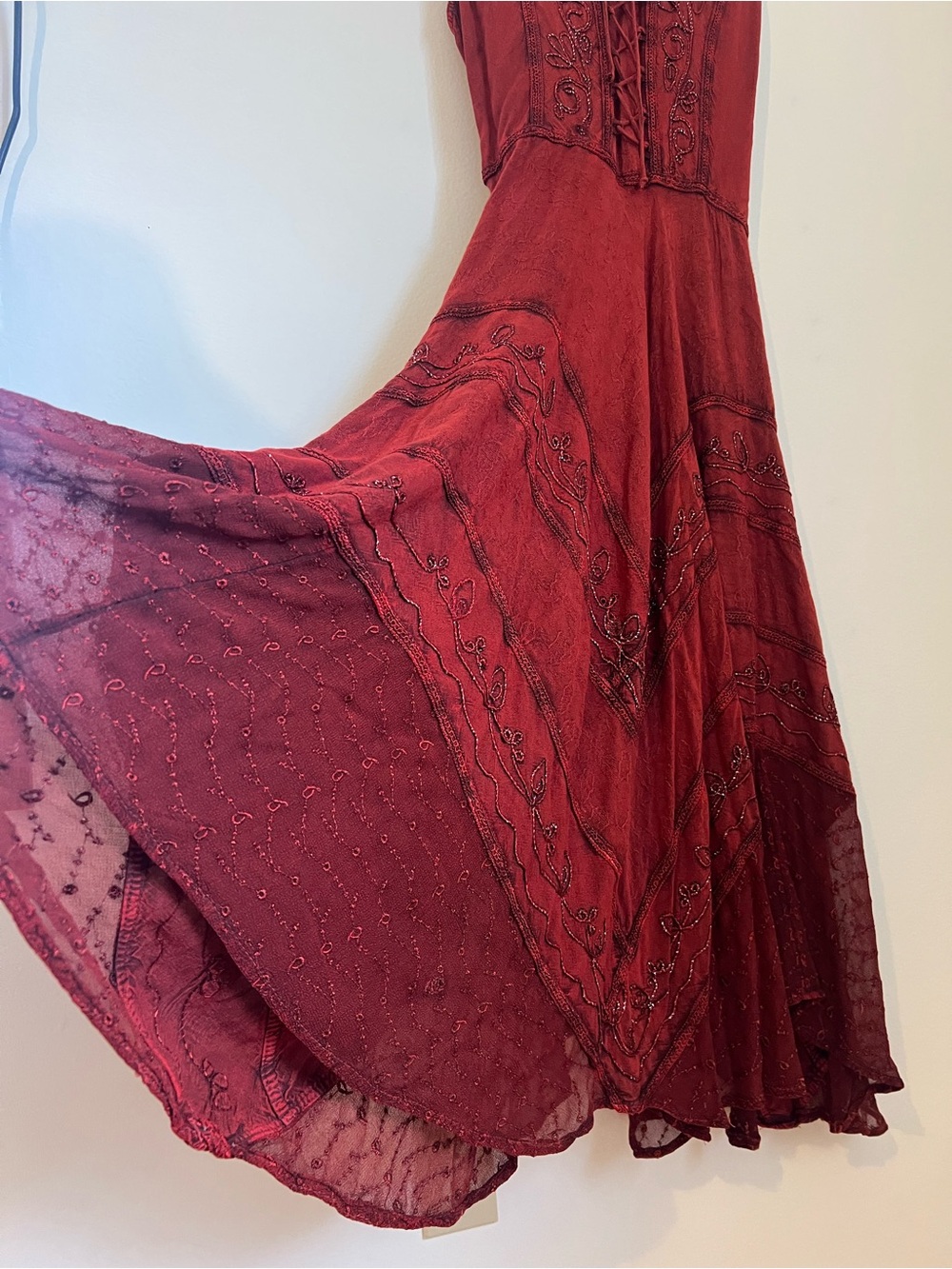 Embroidered Burnt Orange Sleeveless Dress - Picture 3 of 6